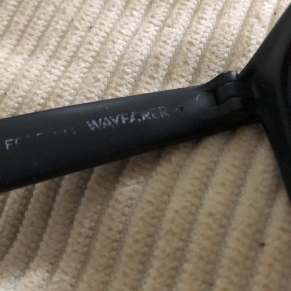 Authentic Vintage Ray Ban Folding Wayfarer Black Sunglasses. Soft finish/feel. - Picture 7 of 9